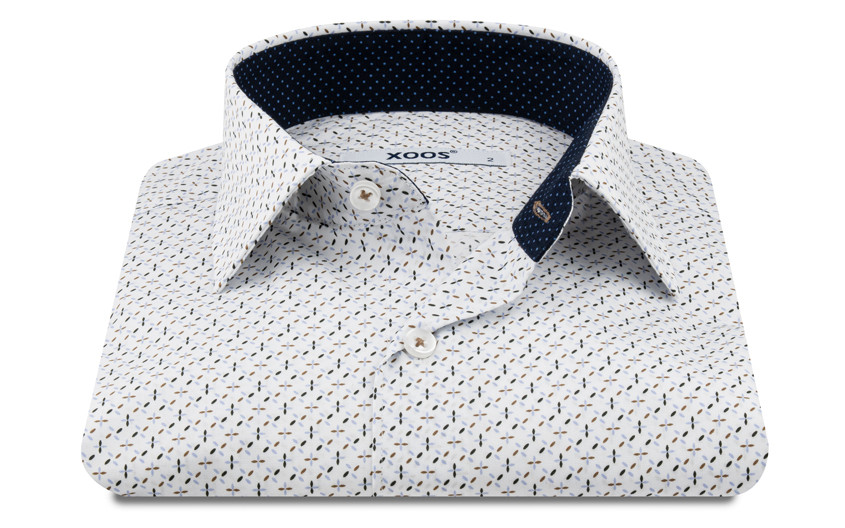 Chemise blanche à motifs...