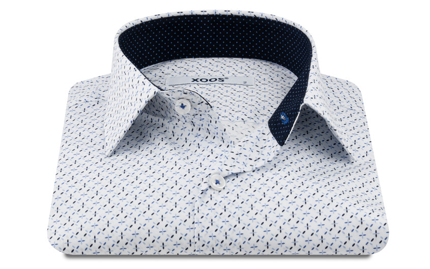Chemise blanche à motifs...