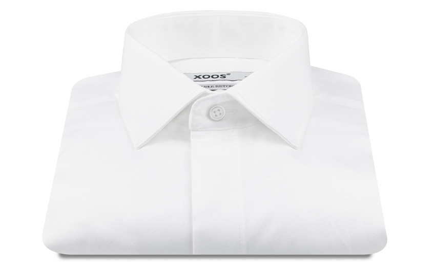 Chemise blanche à gorge...